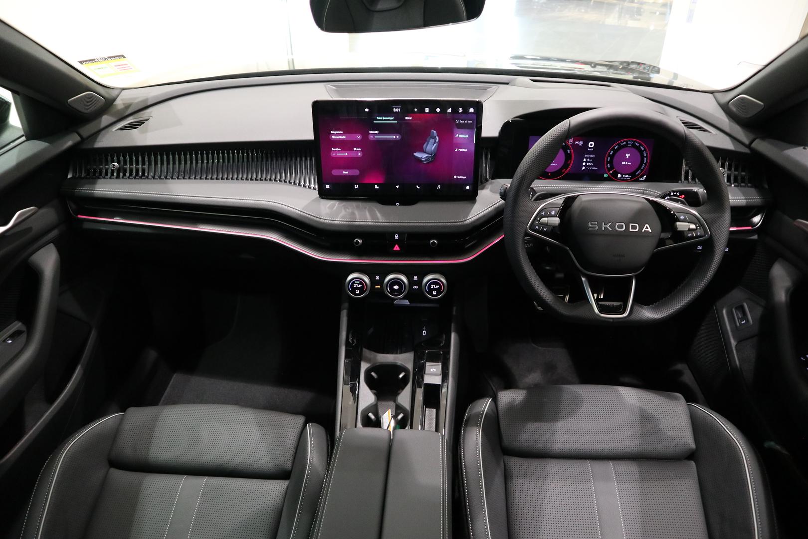 2026 SKODA Superb 195TSI Sportline — photo 18