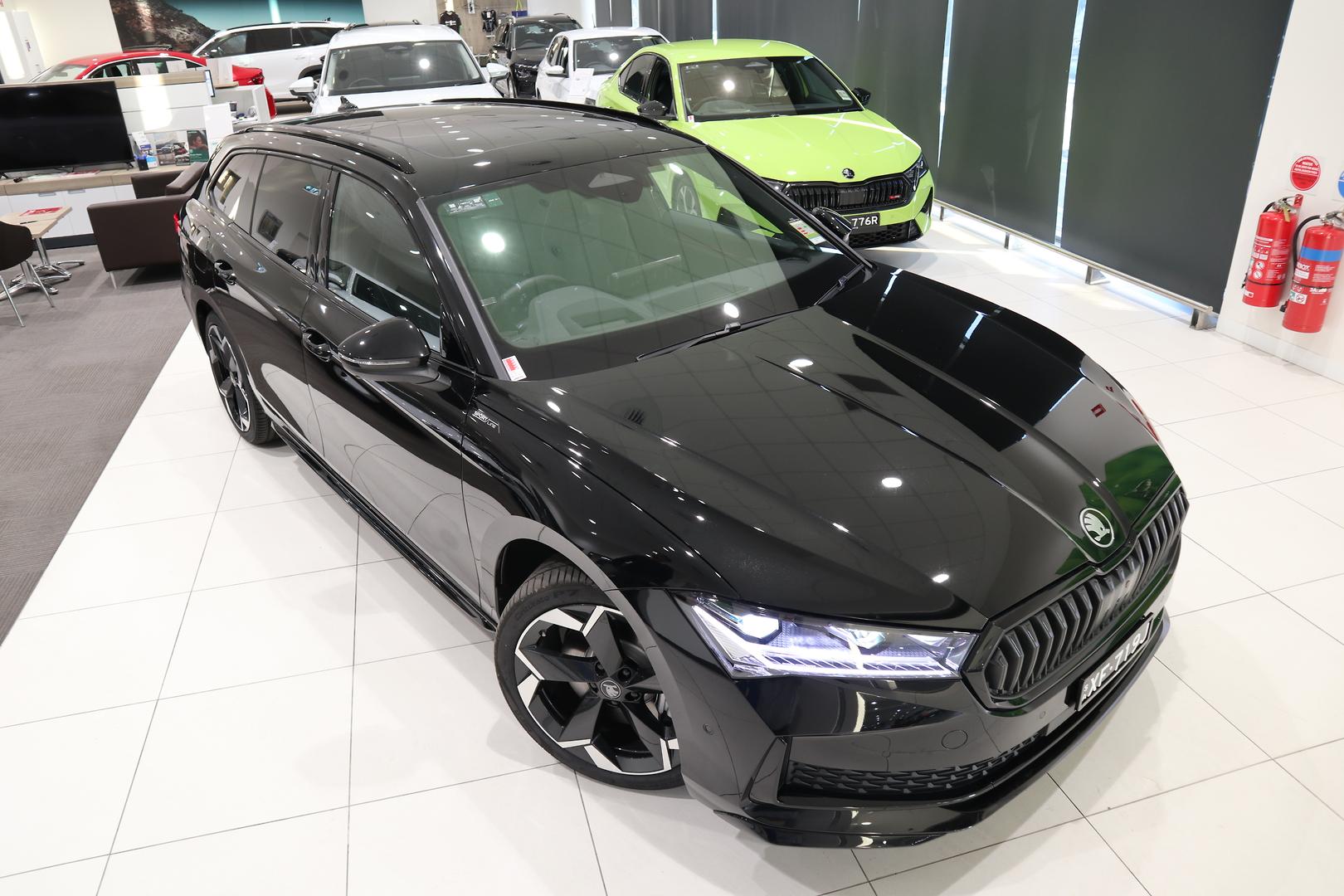 2026 SKODA Superb 195TSI Sportline — photo 9