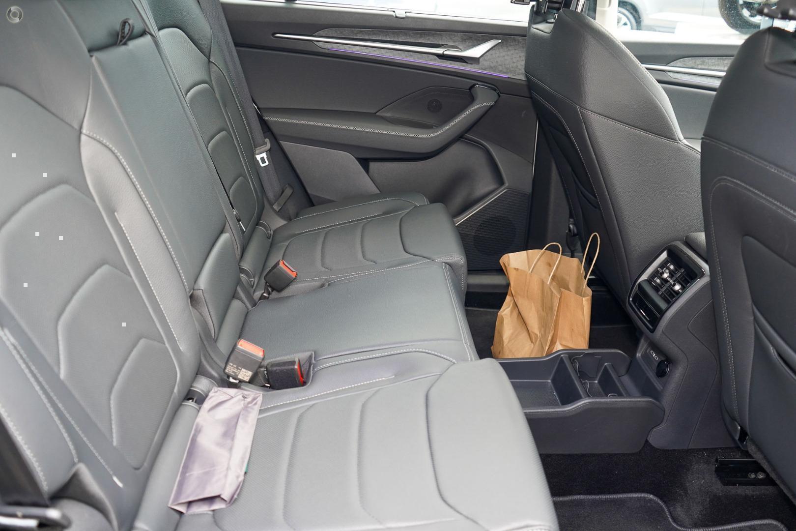2026 SKODA Kodiaq Select PHEV — photo 10
