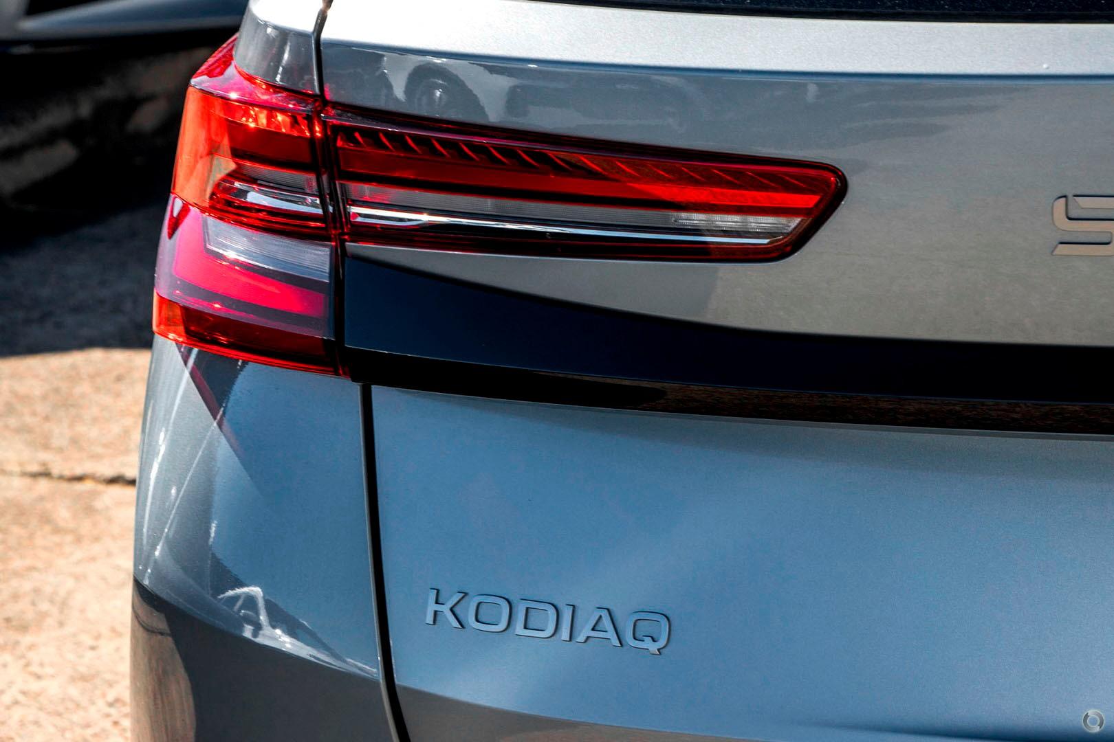 2026 SKODA Kodiaq Select mHEV — photo 3