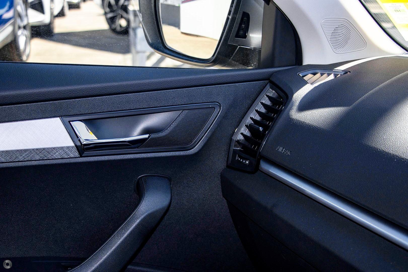 2026 SKODA Karoq 110TSI Select — photo 14