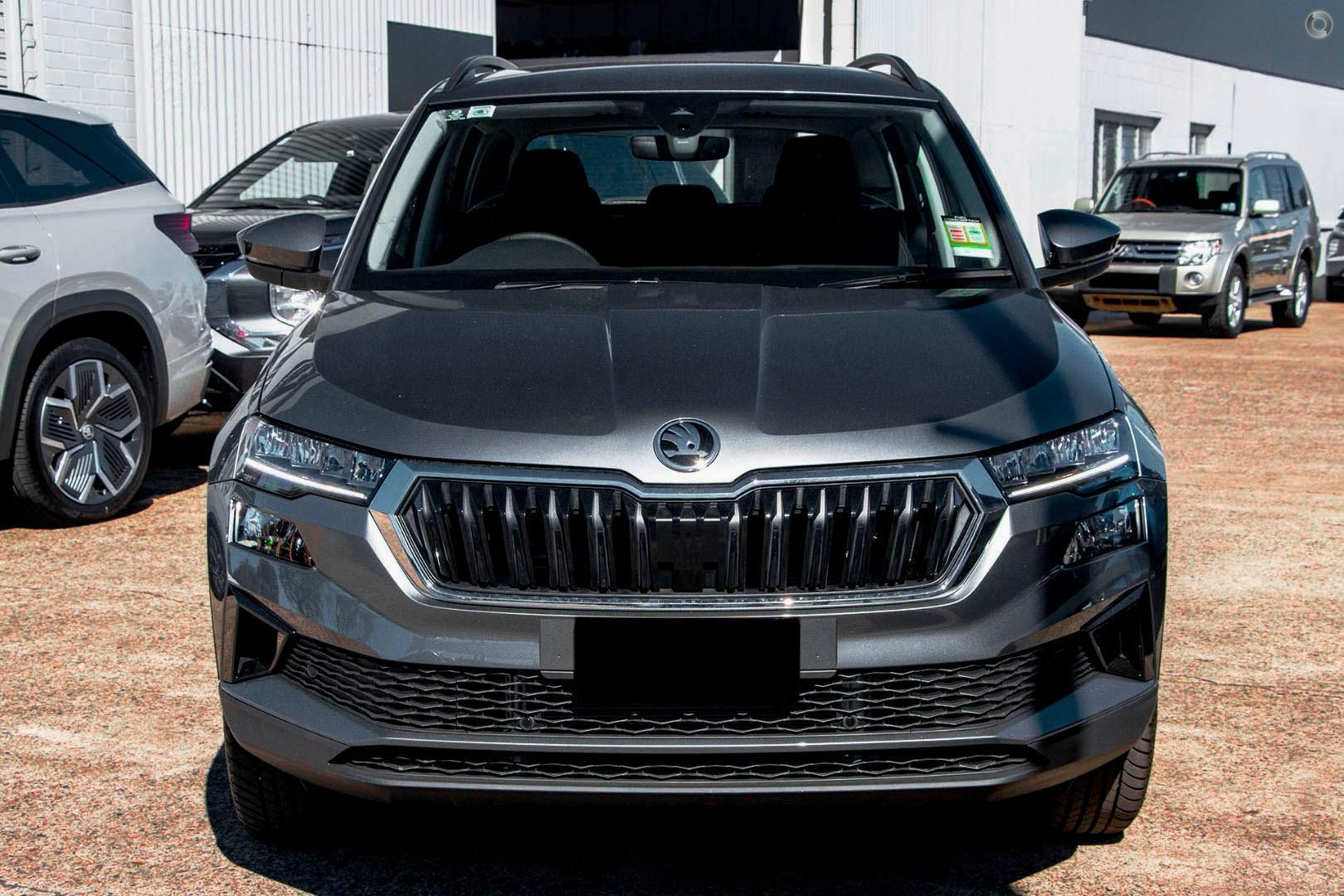 2026 SKODA Karoq 110TSI Select — photo 2