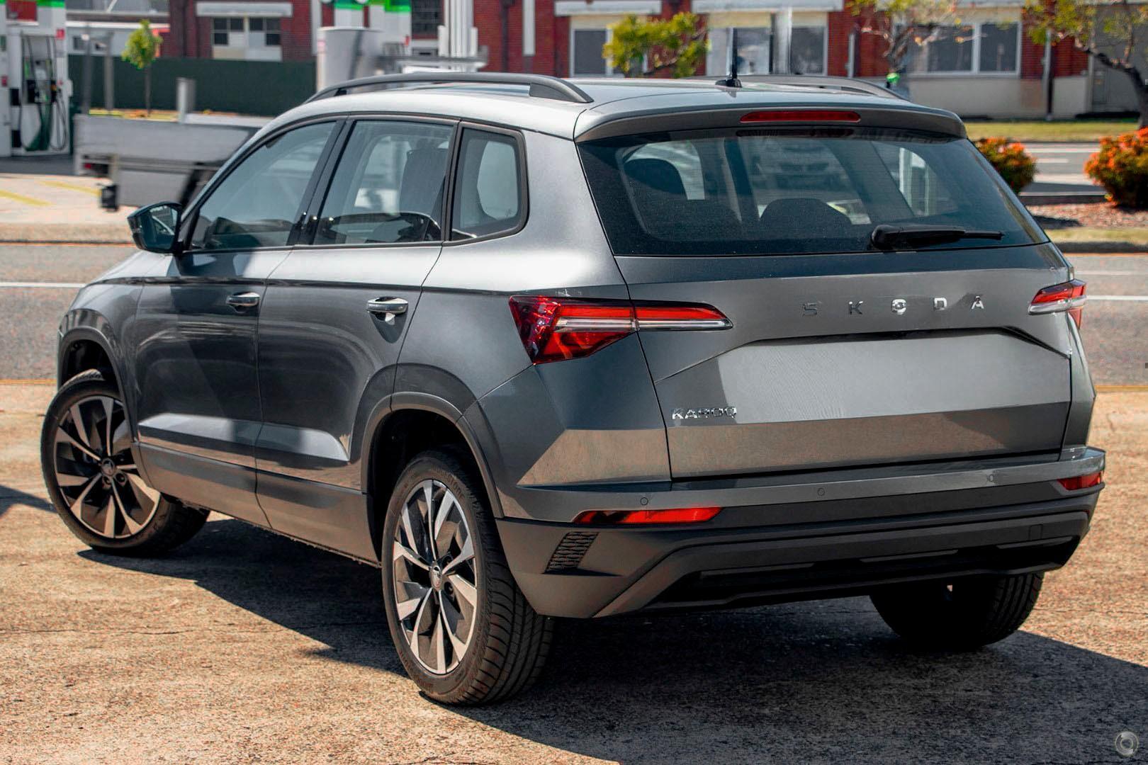2026 SKODA Karoq 110TSI Select — photo 4