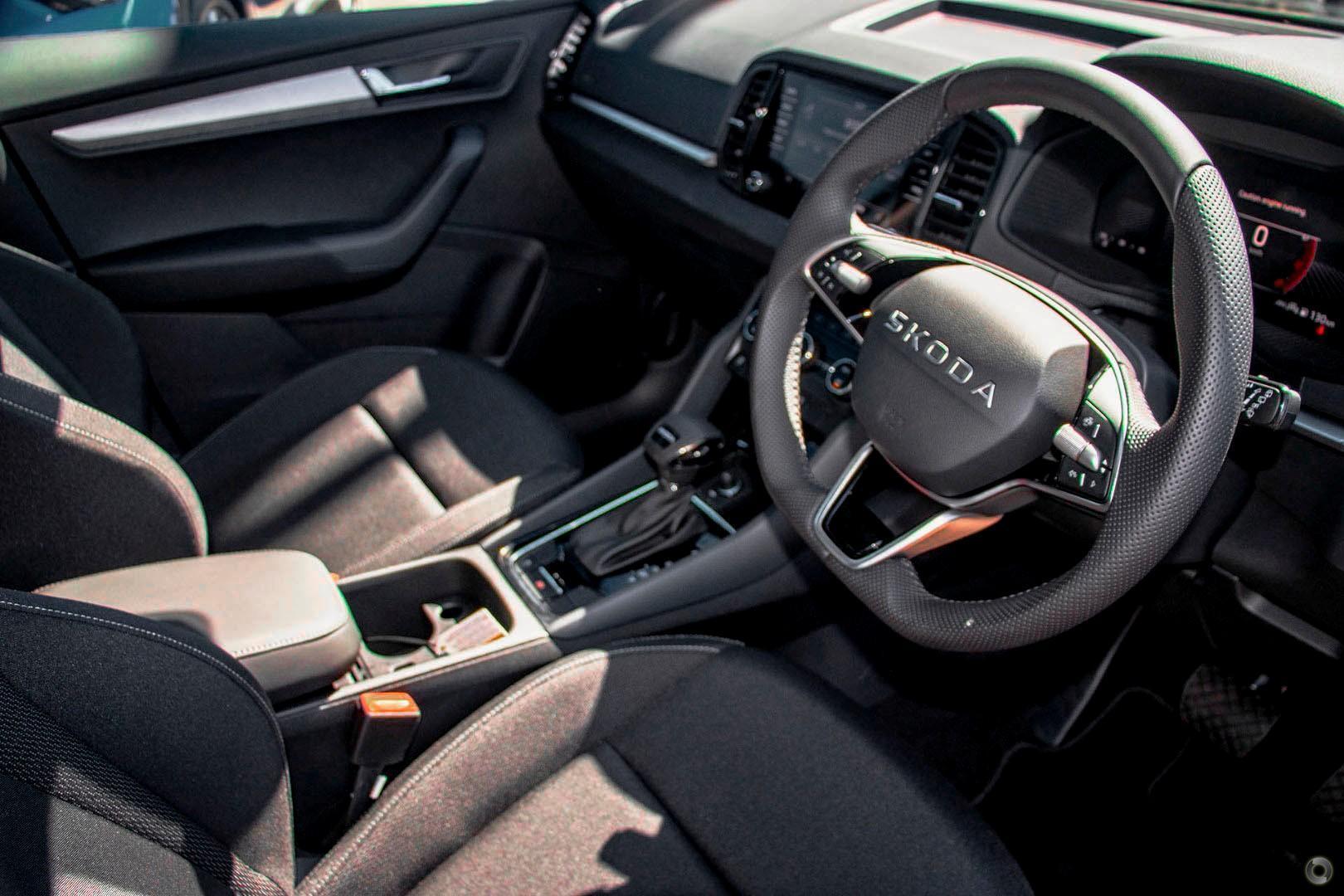 2026 SKODA Karoq 110TSI Select — photo 6