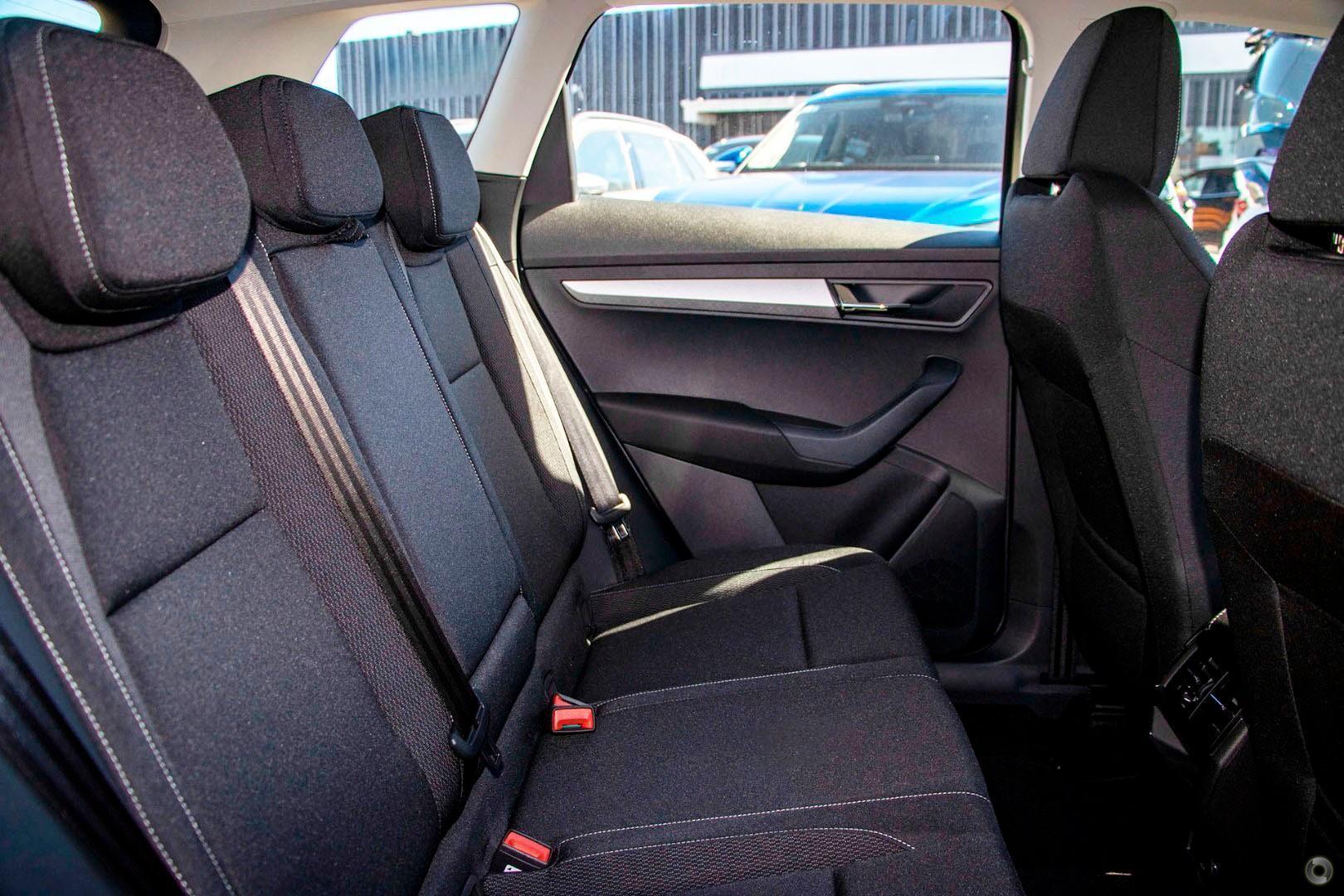 2026 SKODA Karoq 110TSI Select — photo 7