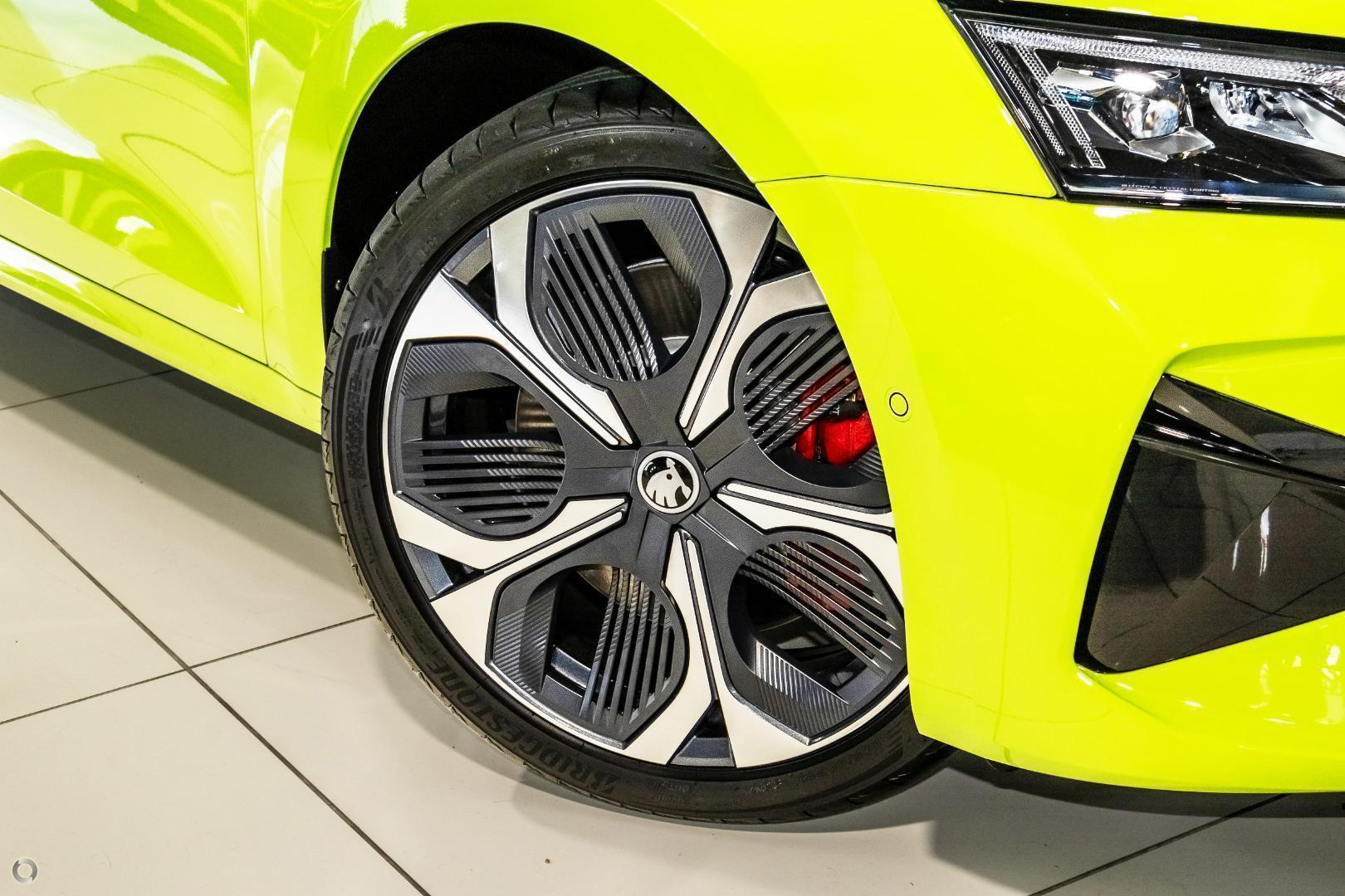 2026 SKODA Octavia RS — photo 4