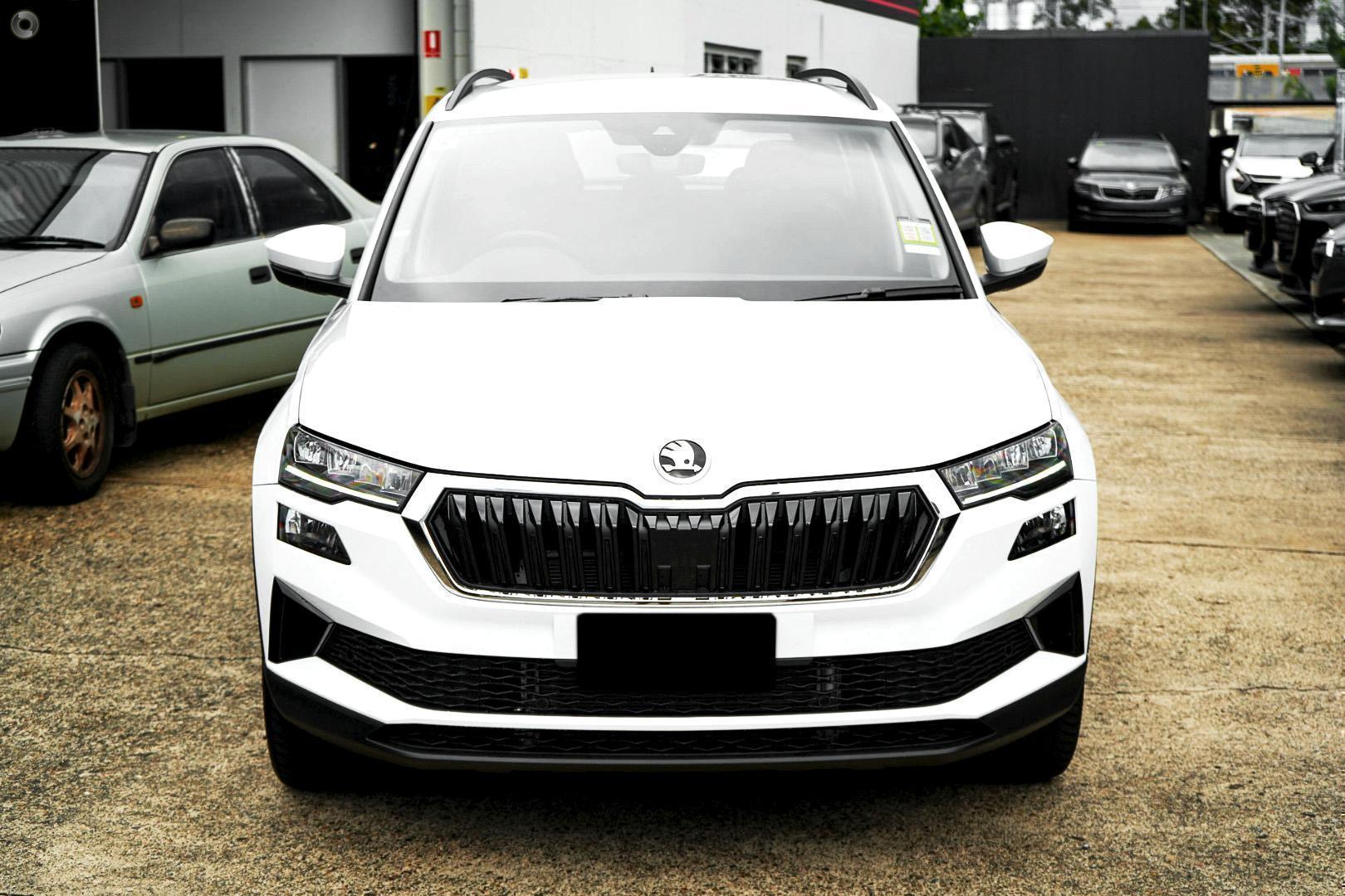 2026 SKODA Karoq 110TSI Select — photo 2
