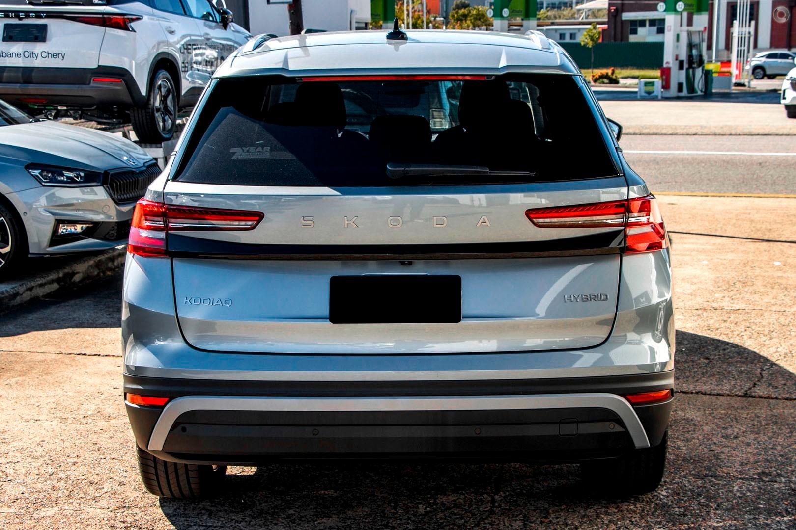2026 SKODA Kodiaq Select mHEV — photo 4