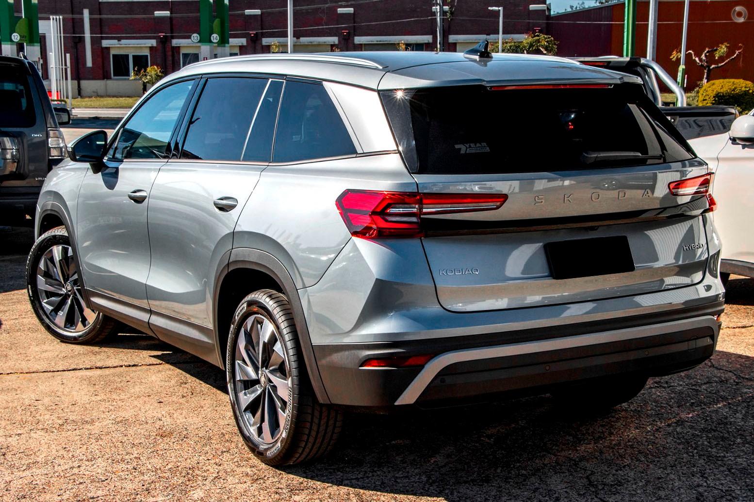 2026 SKODA Kodiaq Select mHEV — photo 5