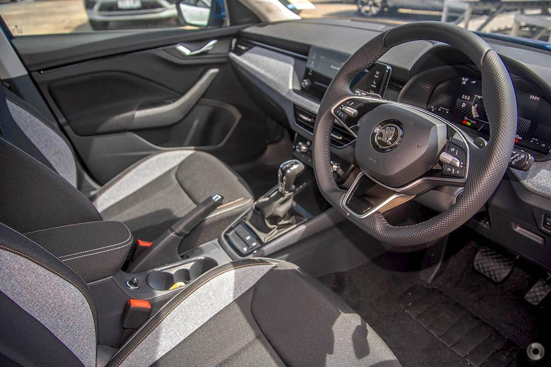 2026 SKODA Kamiq 85TSI Select — photo 5