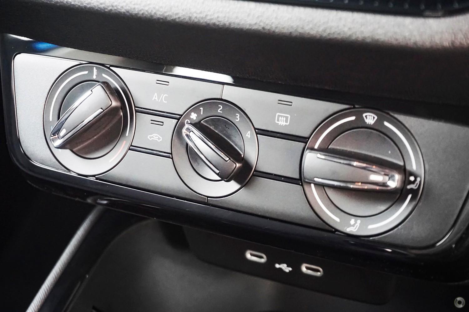 2026 SKODA Fabia 85TSI Select — photo 13