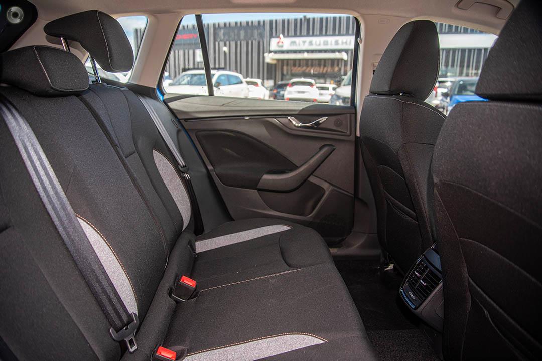 2026 SKODA Kamiq 85TSI Select — photo 8