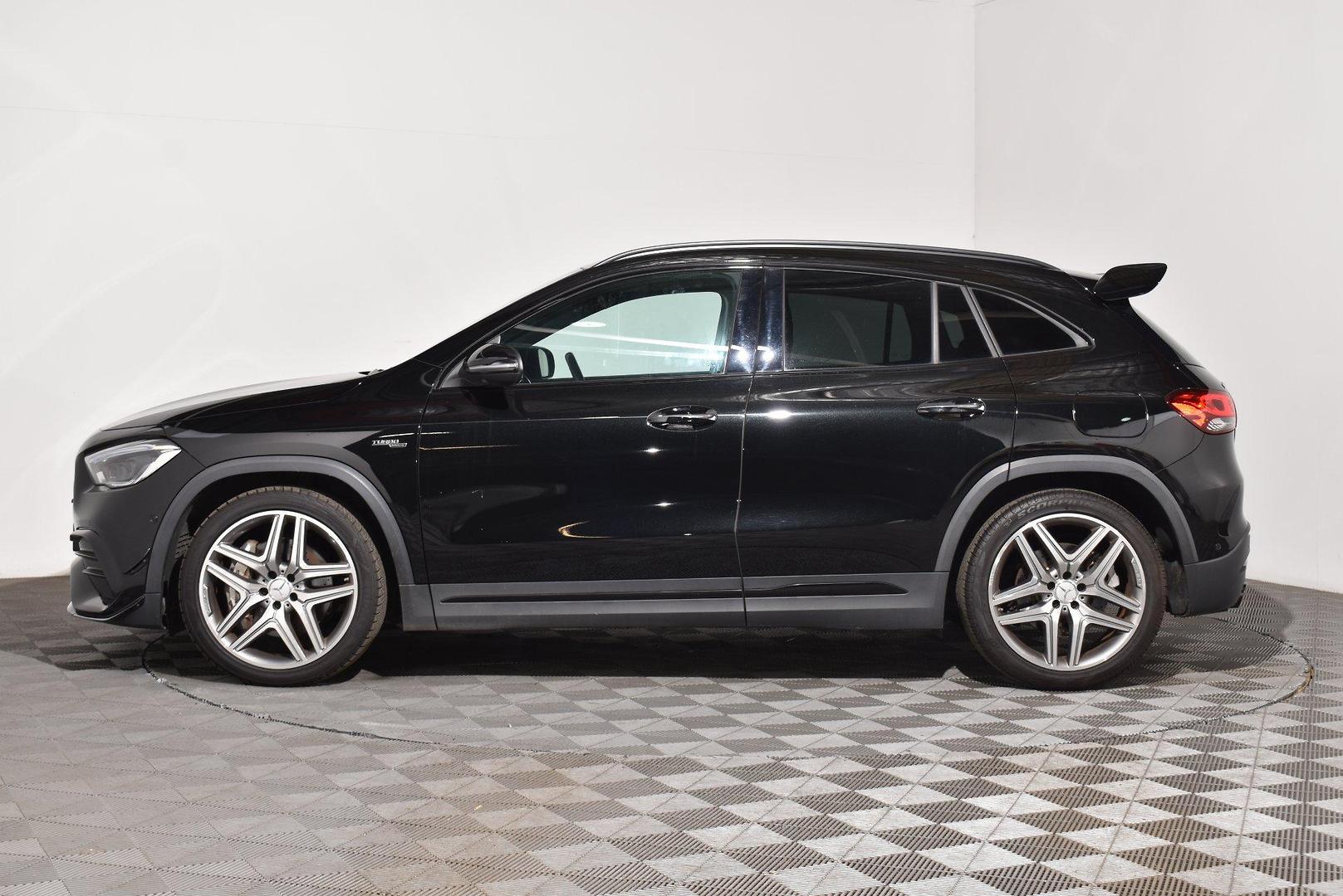 2022 Mercedes-Benz GLA-Class GLA35 AMG — photo 11