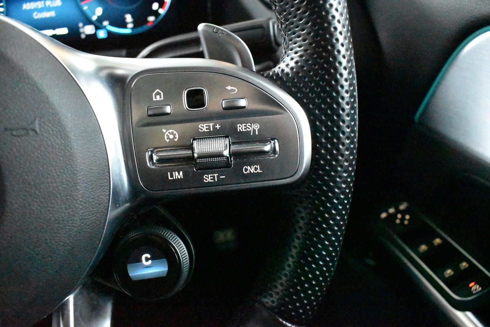 2022 Mercedes-Benz GLA-Class GLA35 AMG — photo 21