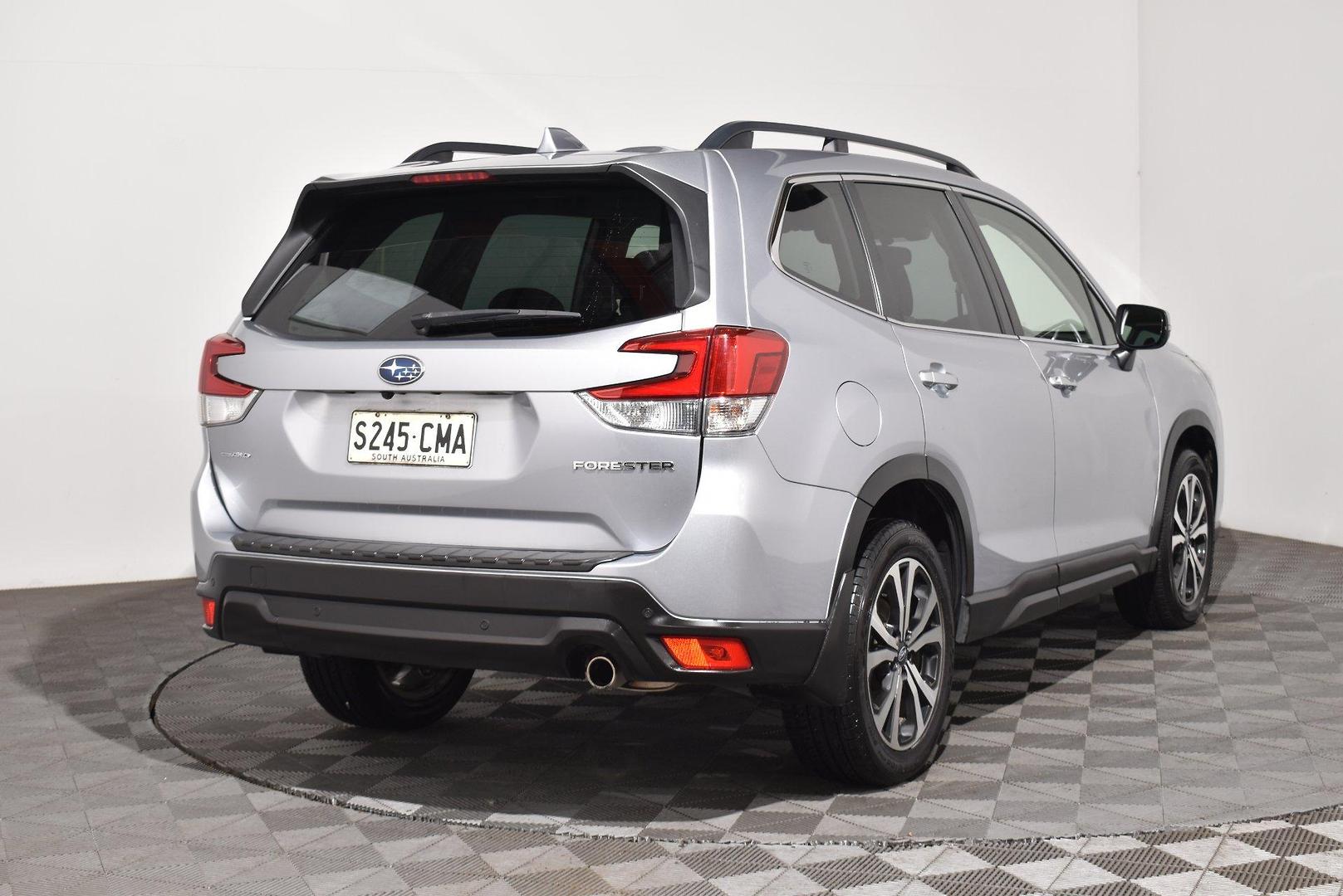 2021 Subaru Forester 25i Premium — photo 11
