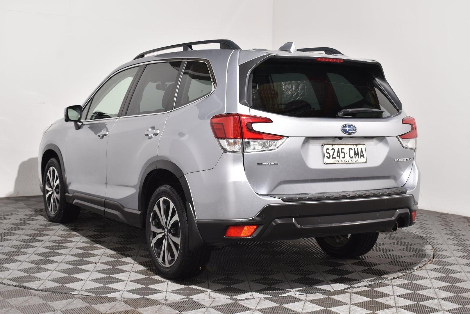 2021 Subaru Forester 25i Premium — photo 2