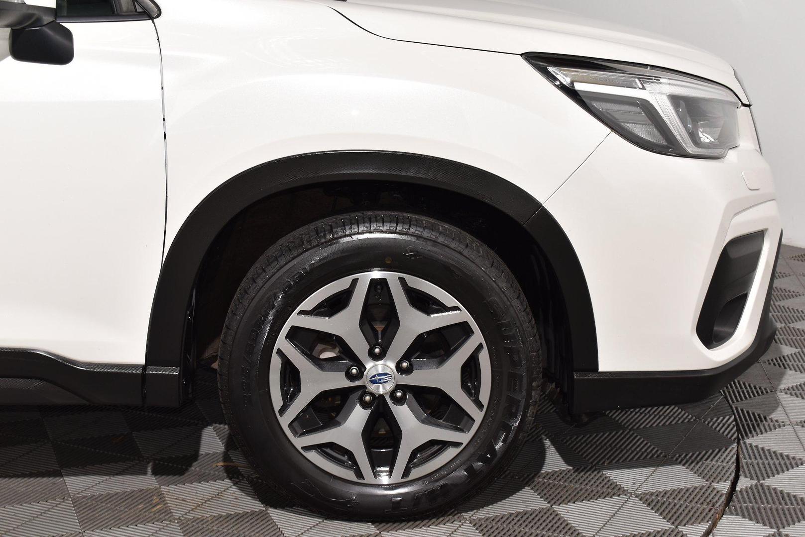 2020 Subaru Forester 25iL — photo 18