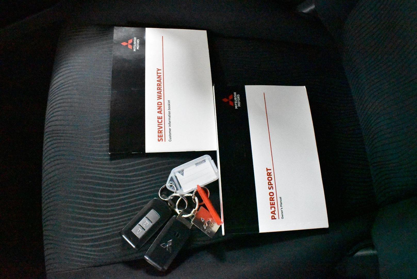 2020 Mitsubishi Pajero Sport GLX — photo 22