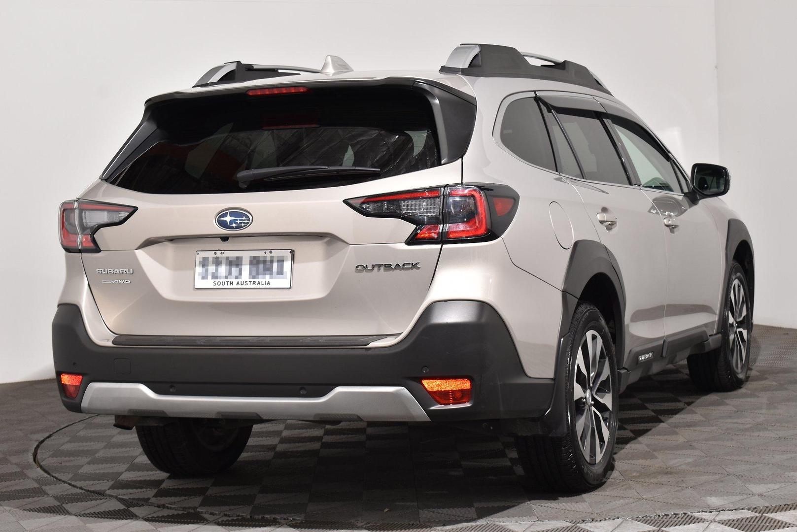 2024 Subaru Outback AWD Touring — photo 14
