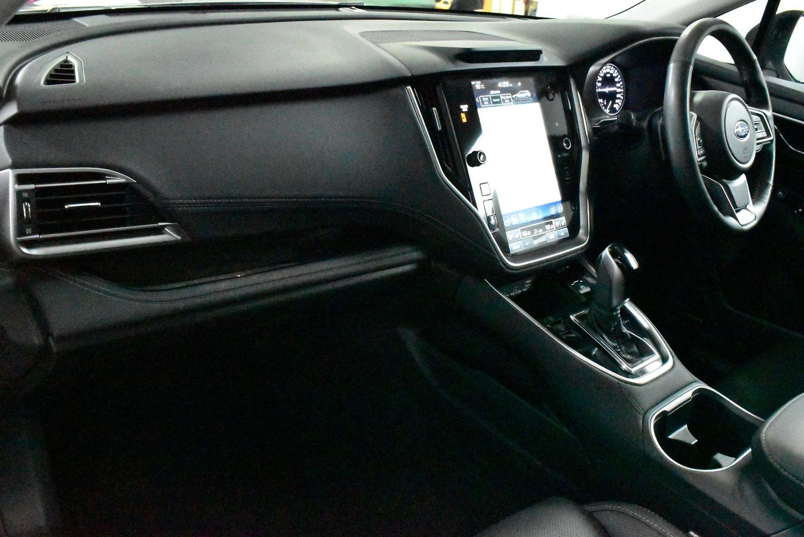 2024 Subaru Outback AWD Touring — photo 6