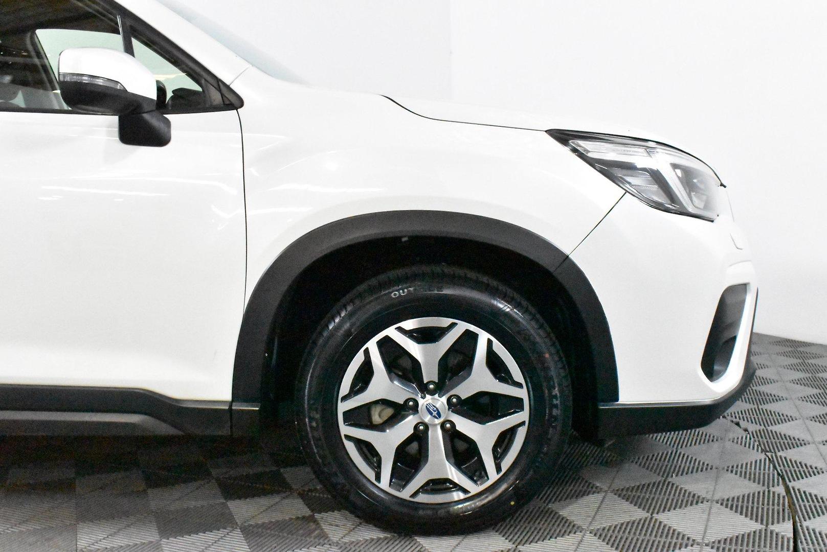 2020 Subaru Forester 25iL — photo 18