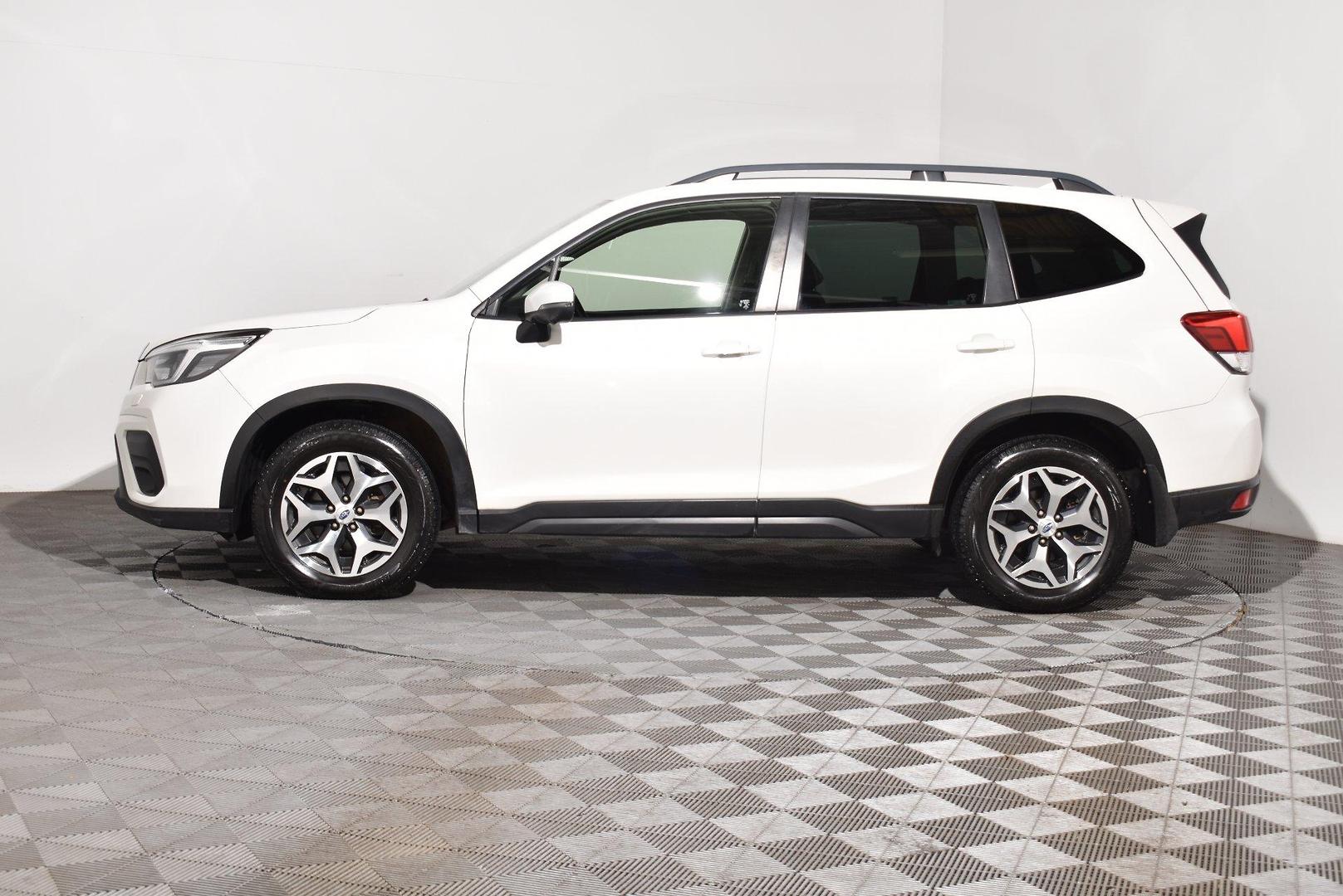 2020 Subaru Forester 25iL — photo 11