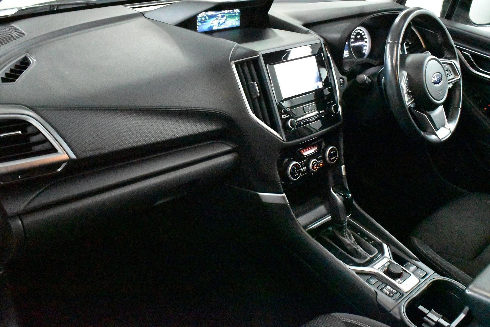 2020 Subaru Forester 25iL — photo 6
