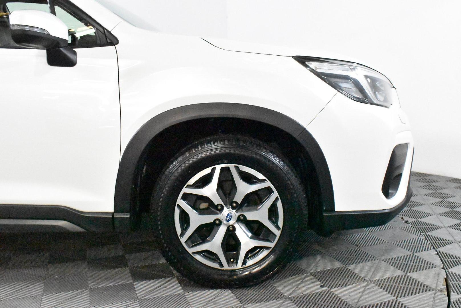 2020 Subaru Forester 25iL — photo 18