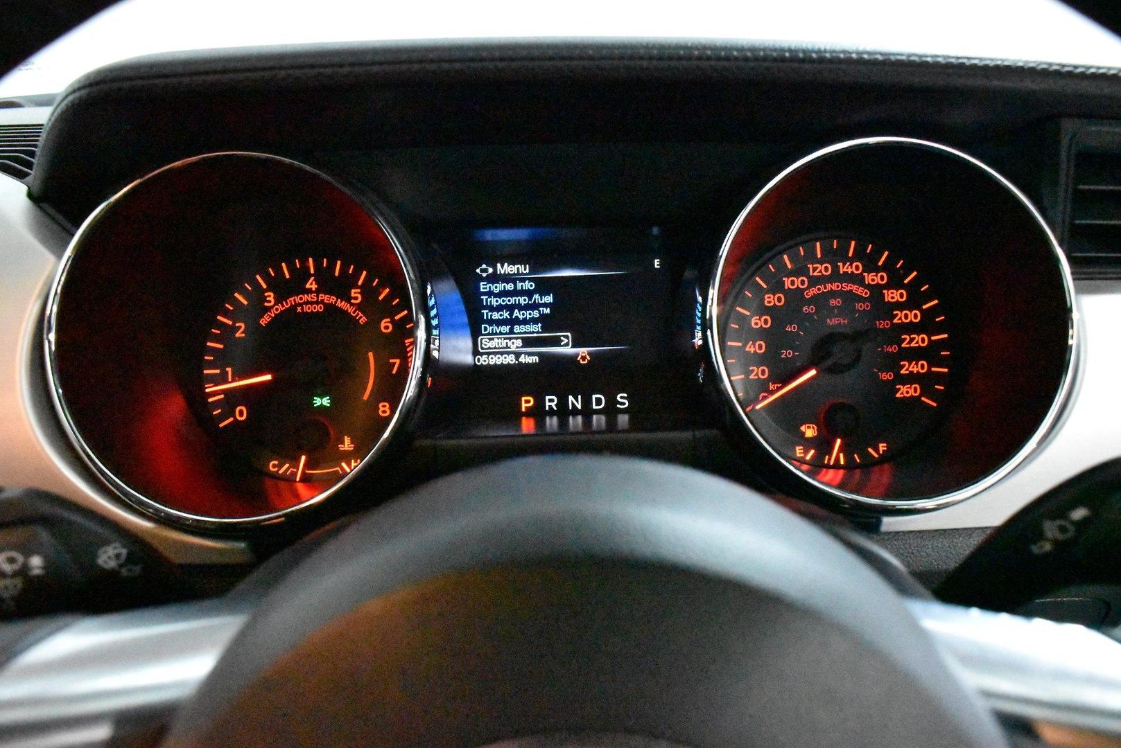 2017 Ford Mustang GT — photo 25