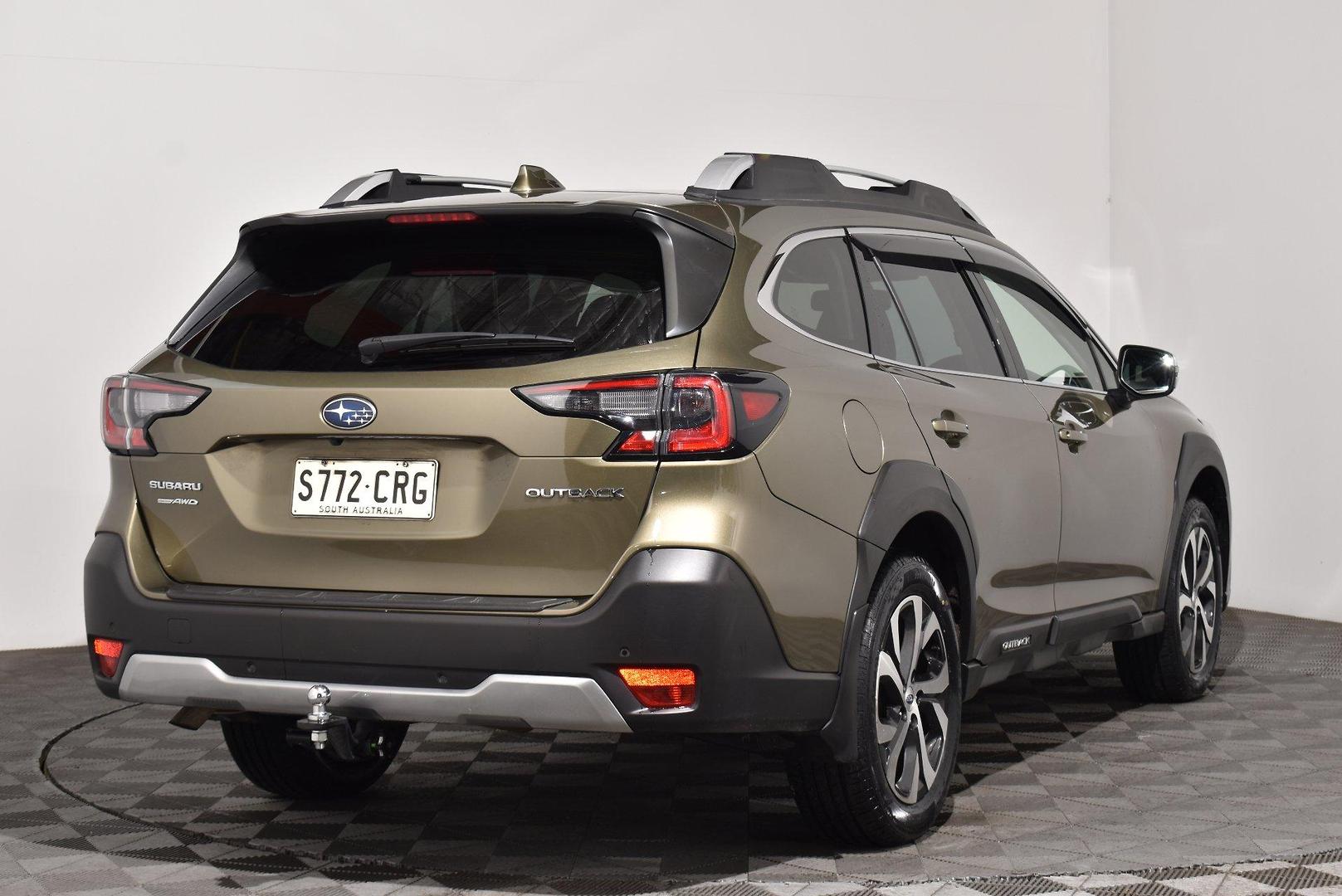 2022 Subaru Outback AWD Touring — photo 14