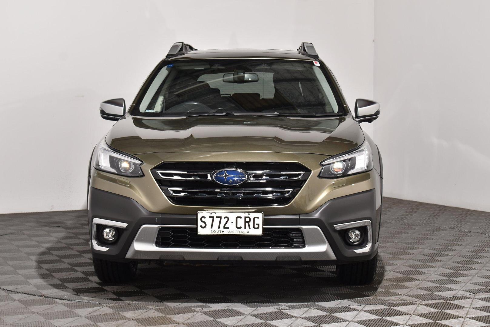 2022 Subaru Outback AWD Touring — photo 3