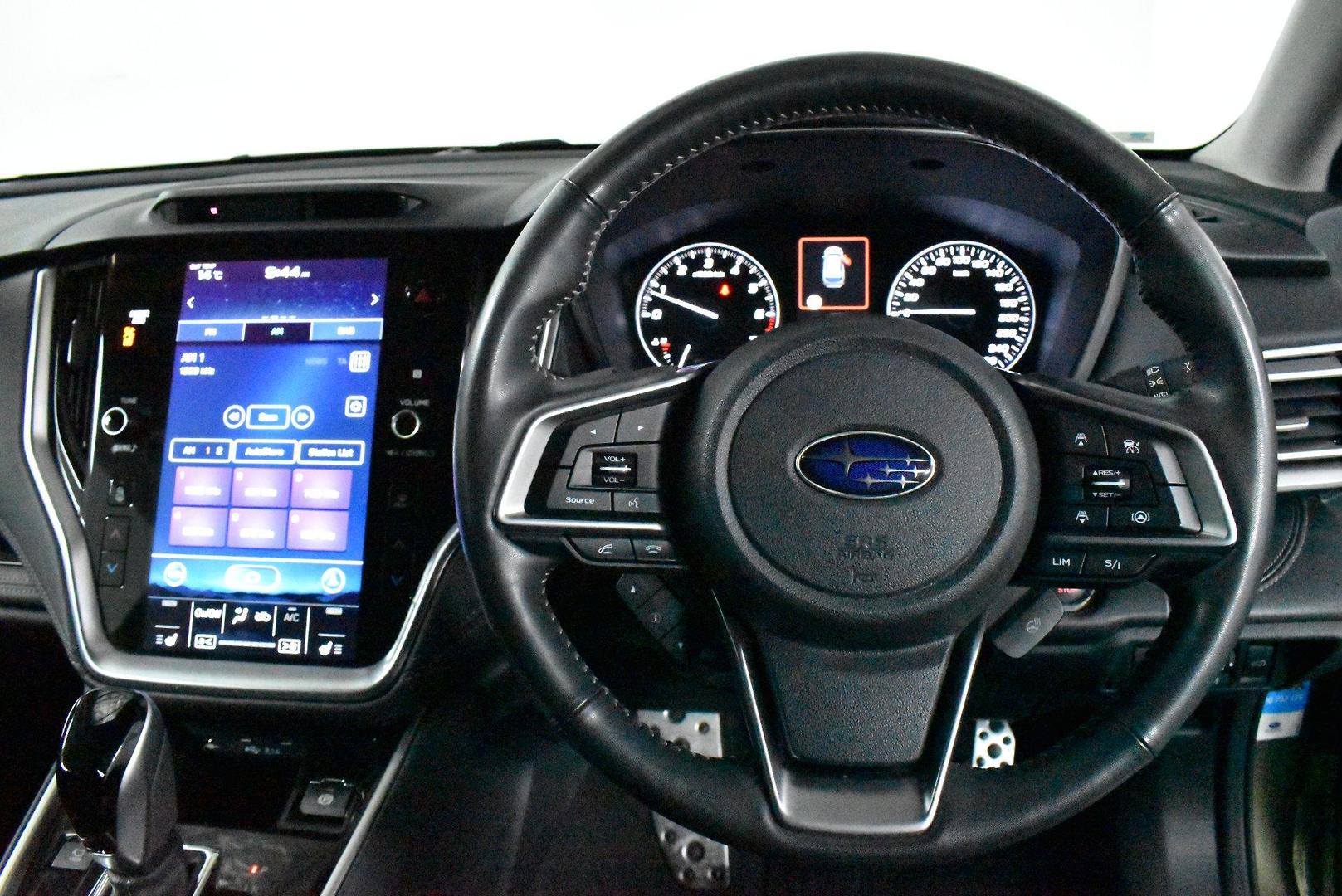 2022 Subaru Outback AWD Touring — photo 5