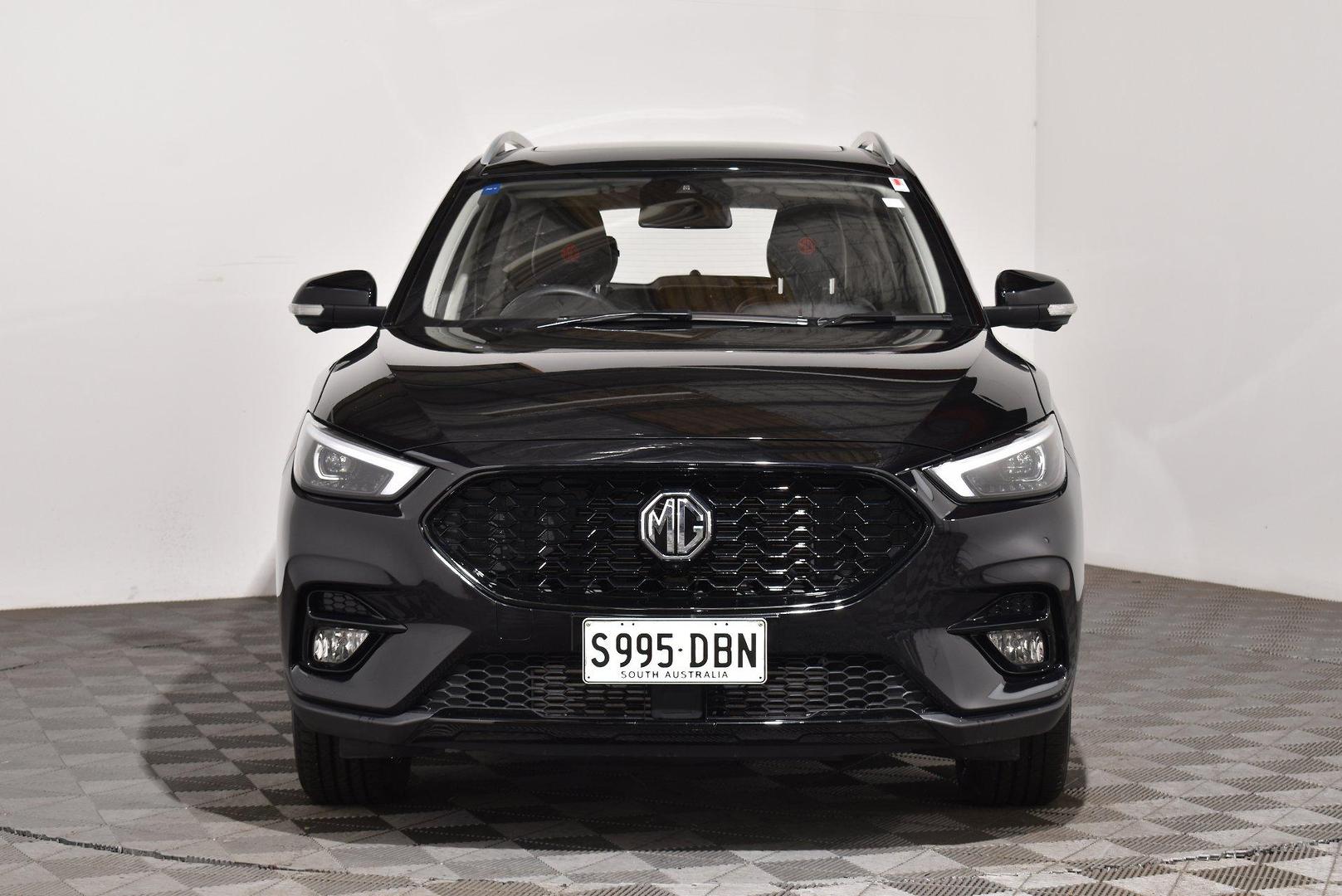 2024 MG ZST Essence — photo 3
