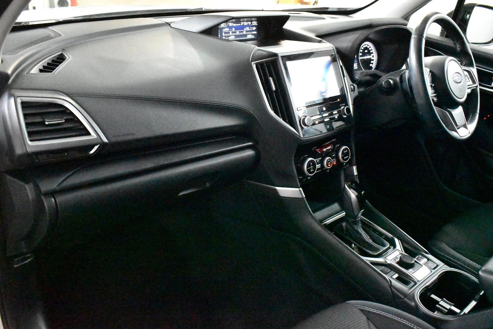 2021 Subaru Forester 25i — photo 6