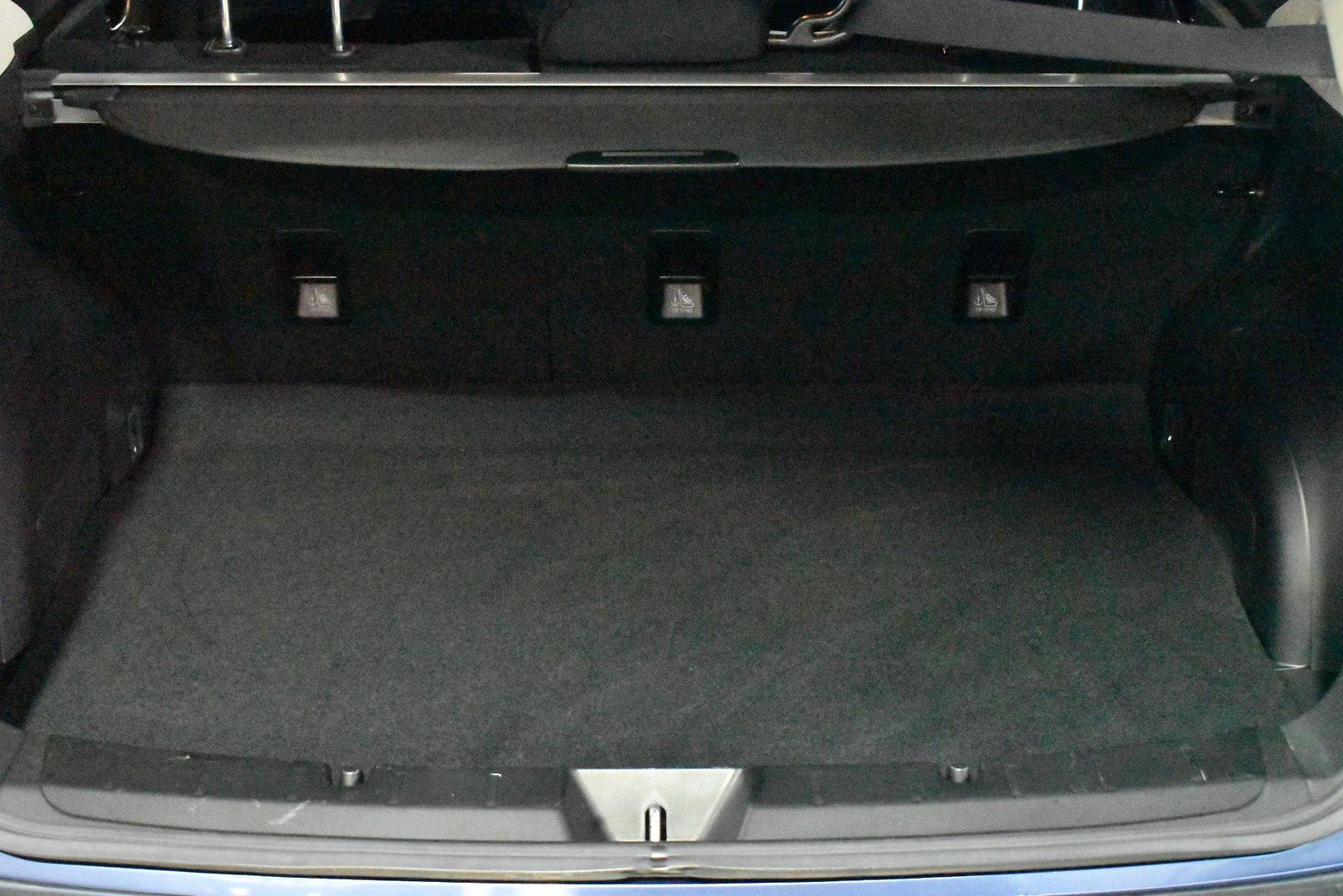 2017 Subaru Impreza 20iL — photo 16