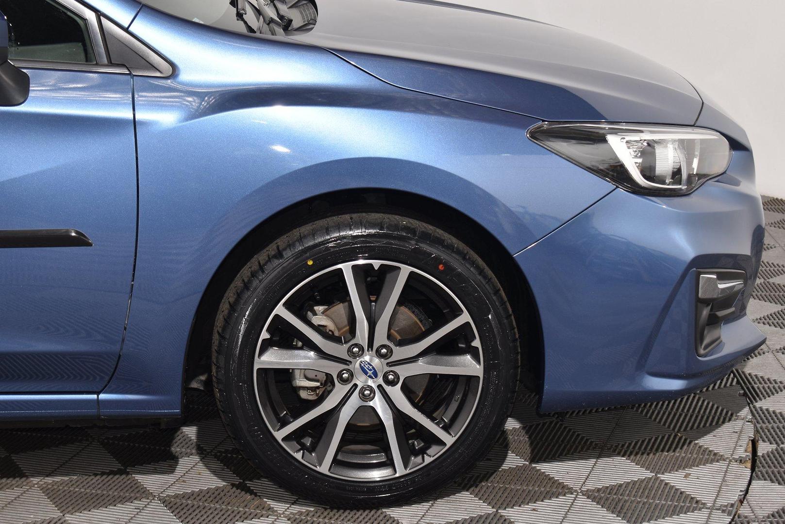 2017 Subaru Impreza 20iL — photo 18
