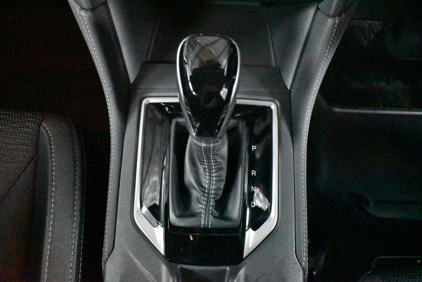 2017 Subaru Impreza 20iL — photo 20