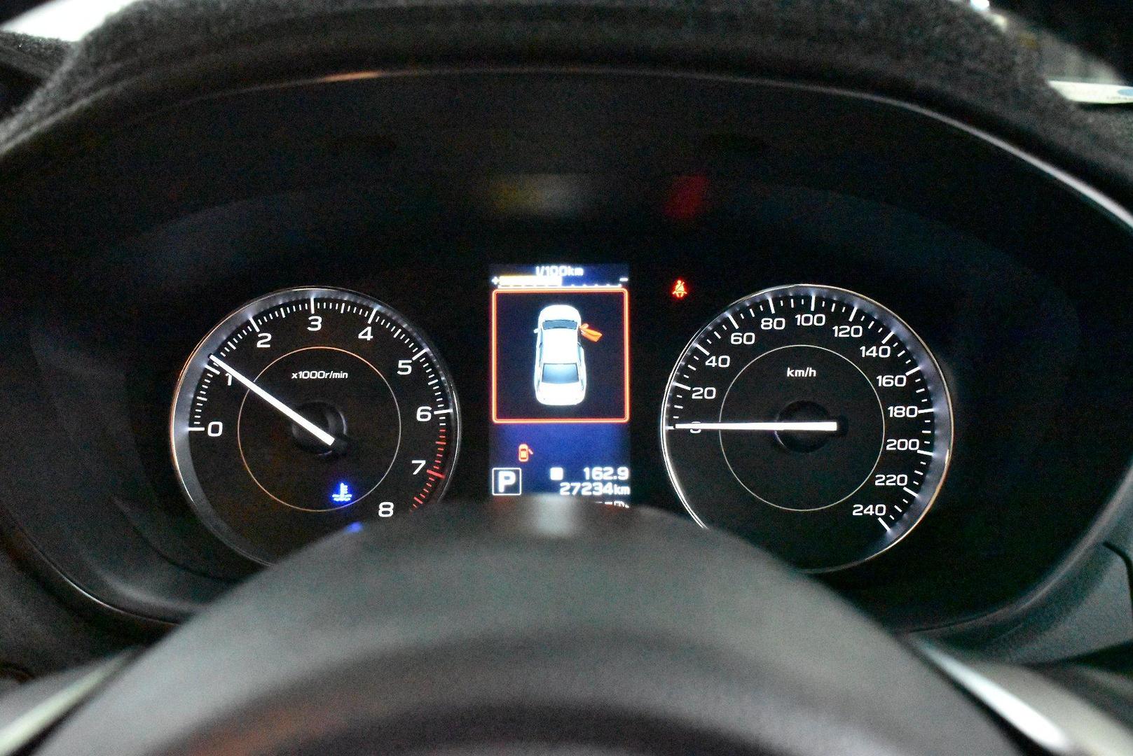 2017 Subaru Impreza 20iL — photo 24