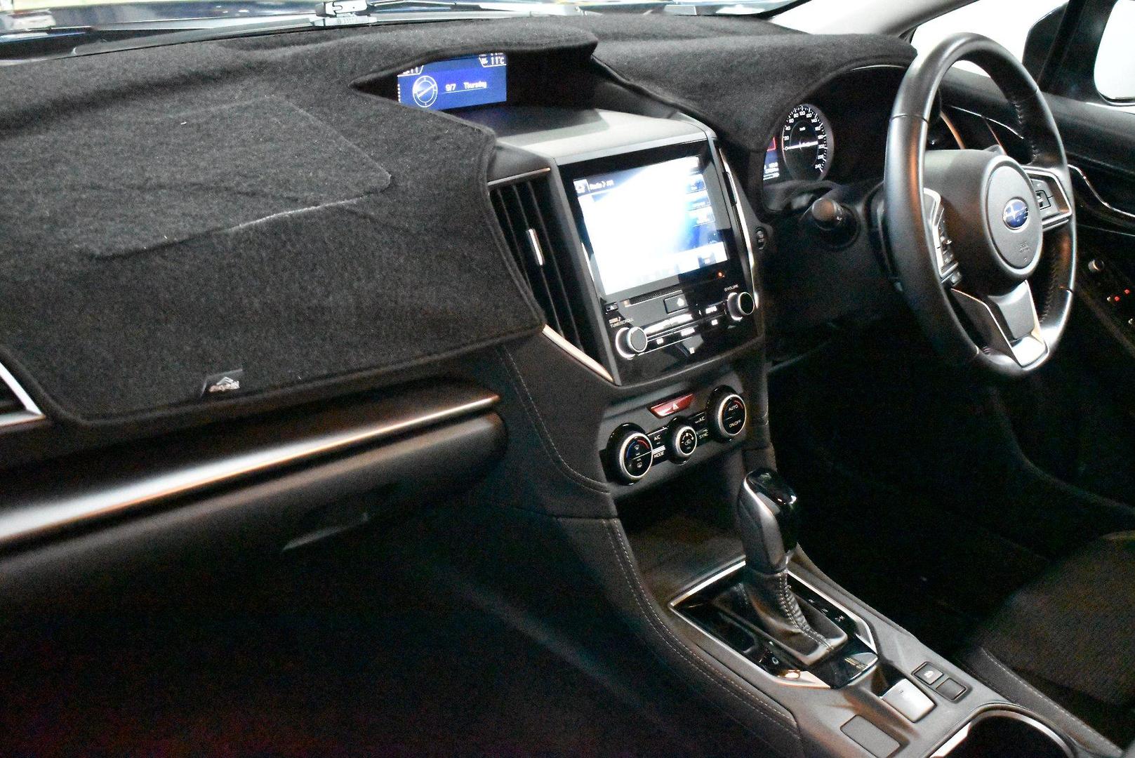 2017 Subaru Impreza 20iL — photo 6