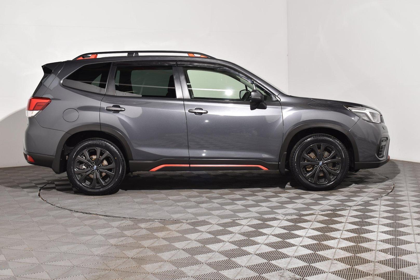 2020 Subaru Forester 25i Sport — photo 10
