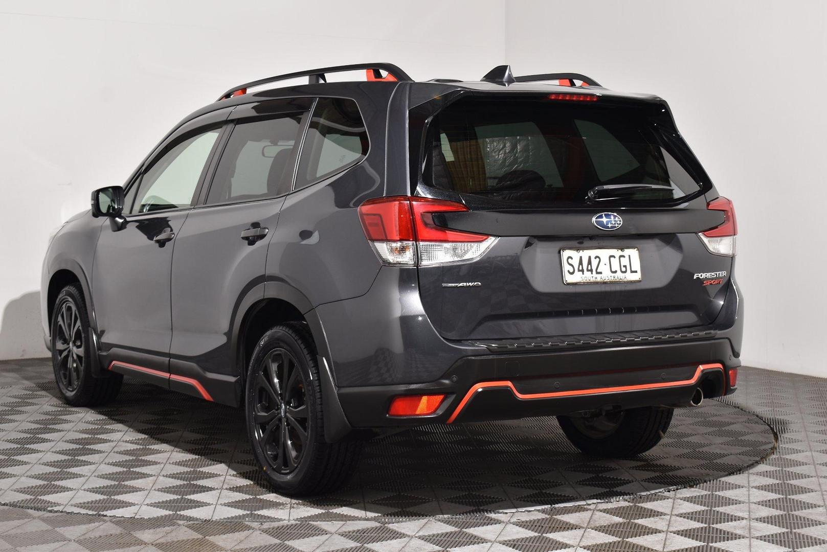 2020 Subaru Forester 25i Sport — photo 2