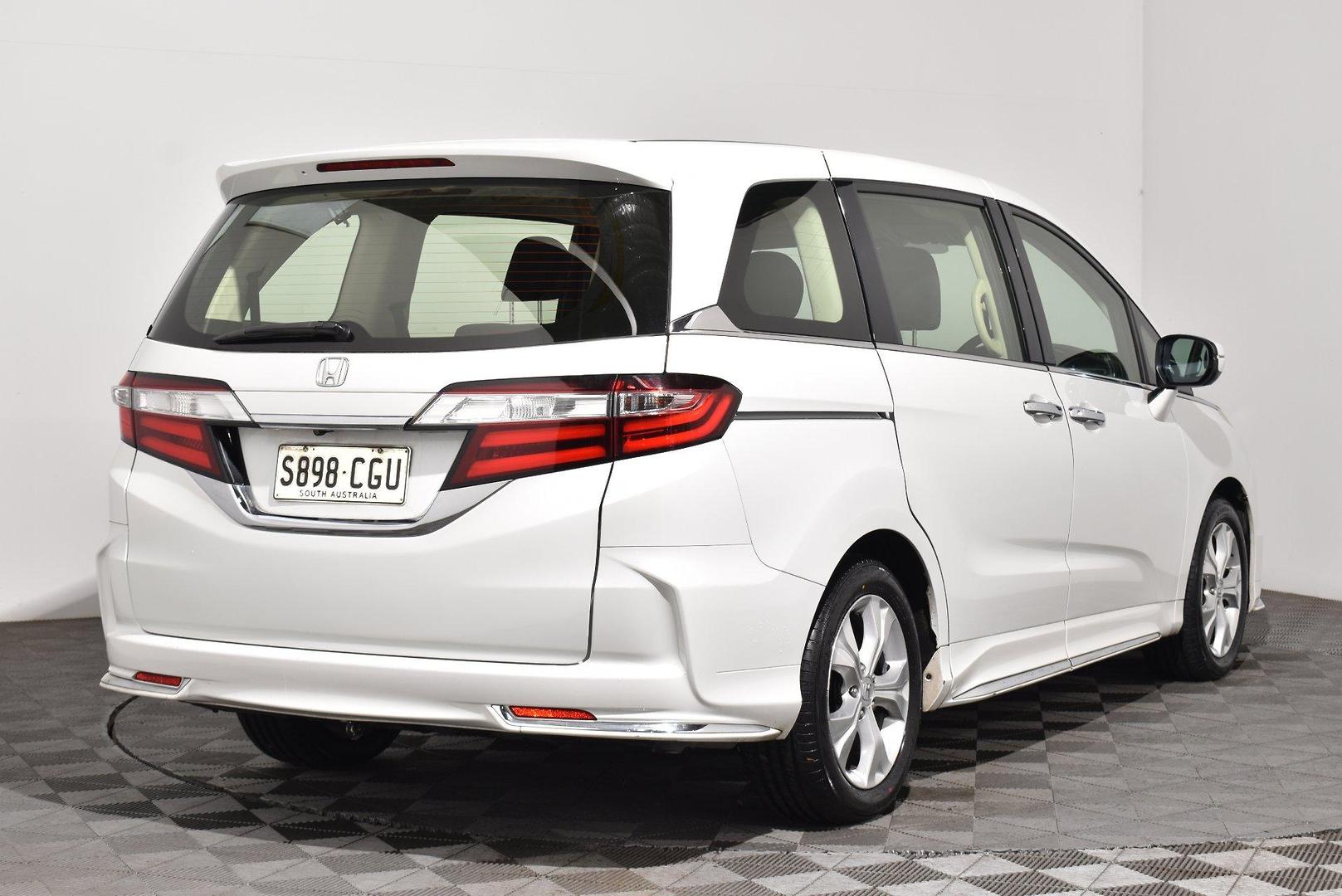 2019 Honda Odyssey VTi — photo 15