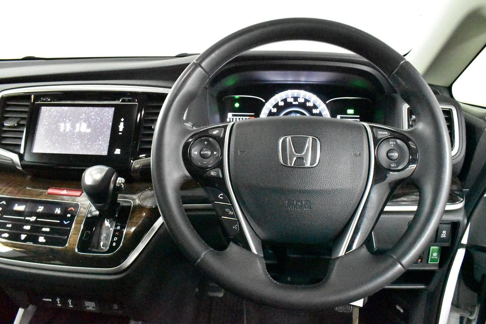 2019 Honda Odyssey VTi — photo 5