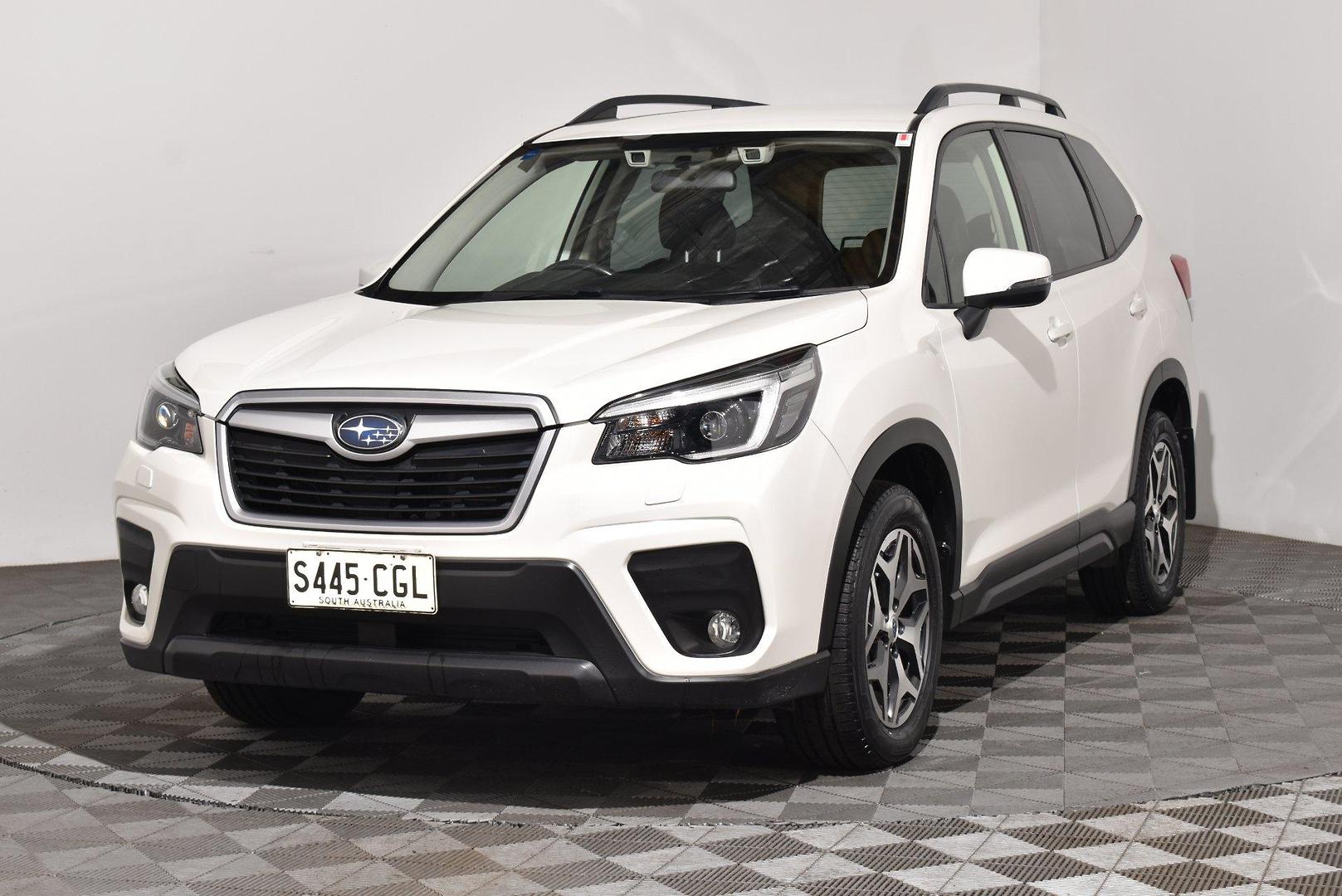 2020 Subaru Forester 25i — photo 13