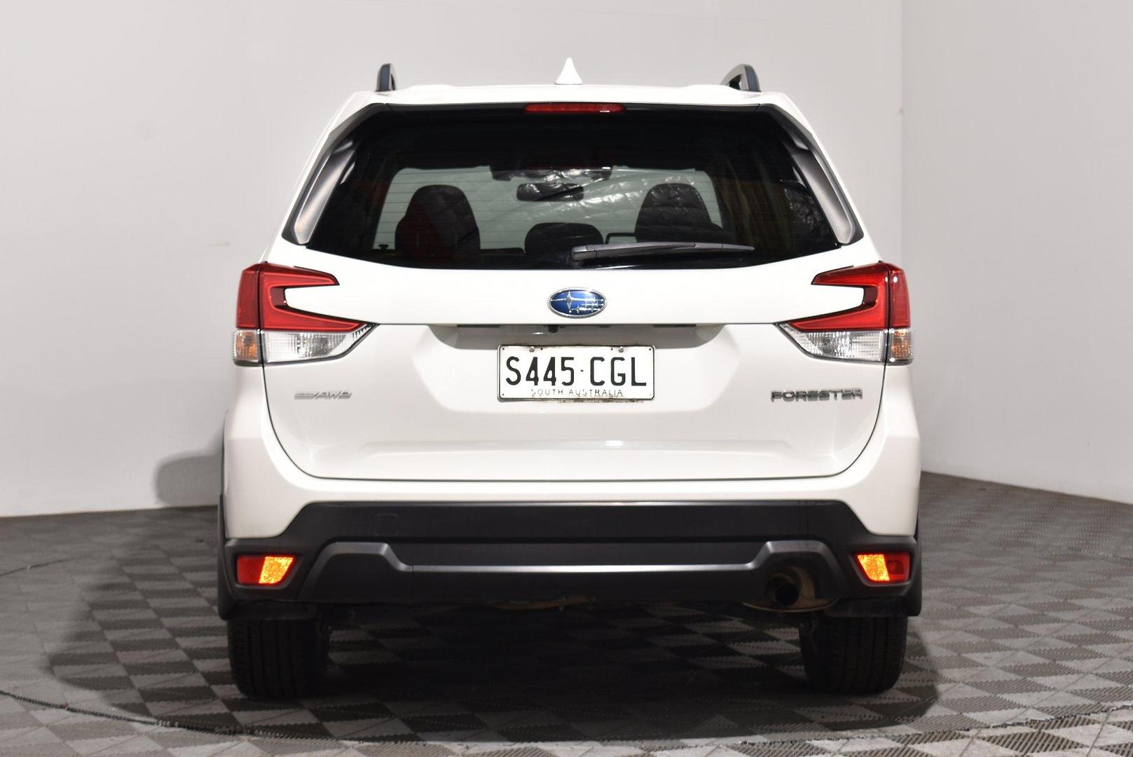 2020 Subaru Forester 25i — photo 4