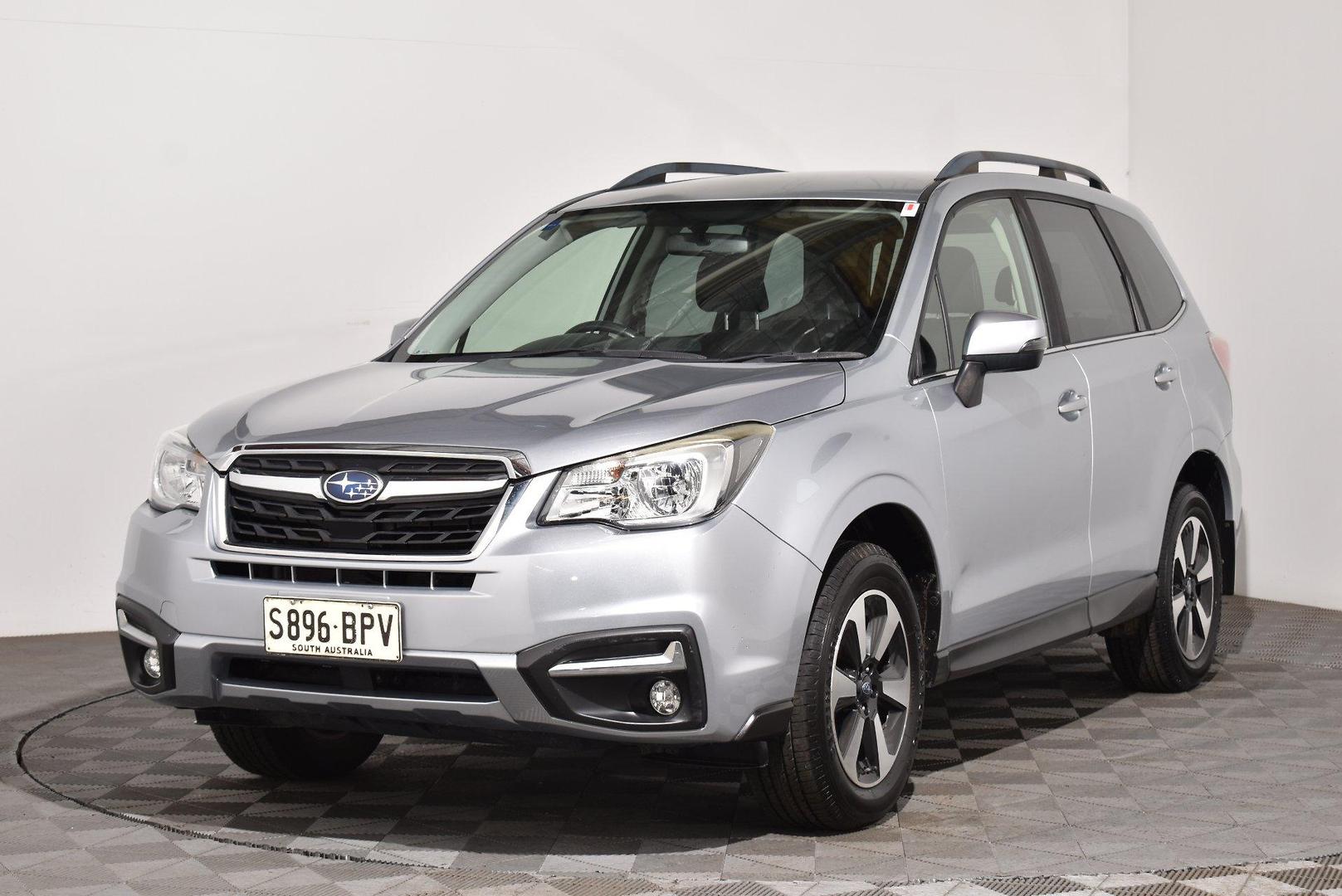 2017 Subaru Forester 25iL — photo 13