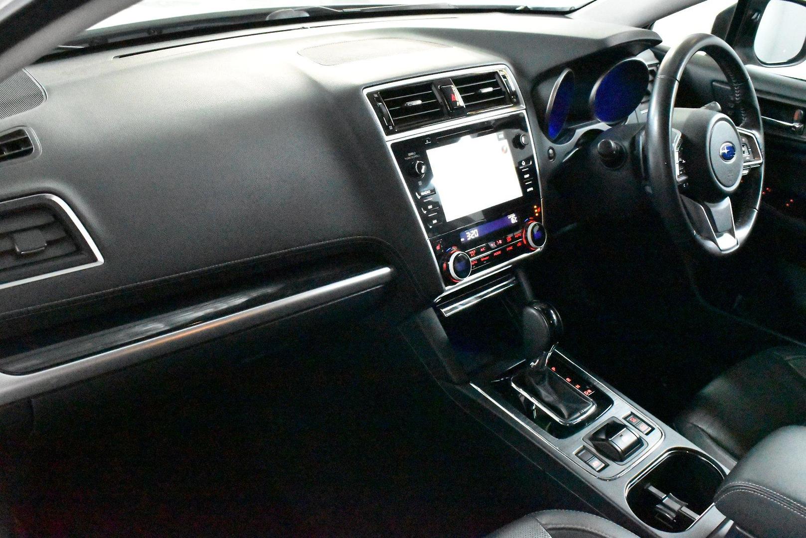 2018 Subaru Outback 25i Premium — photo 6