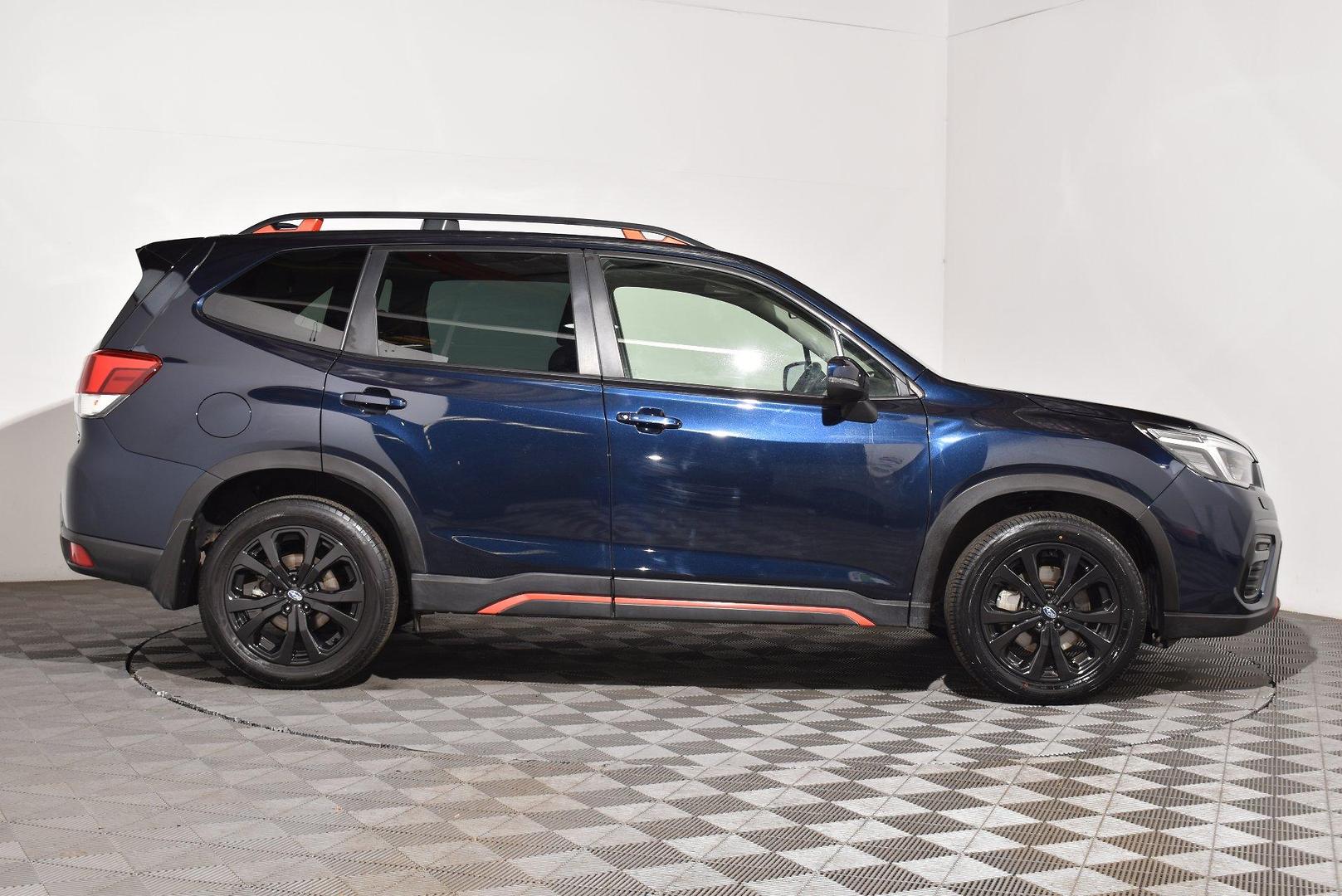 2020 Subaru Forester 25i Sport — photo 10
