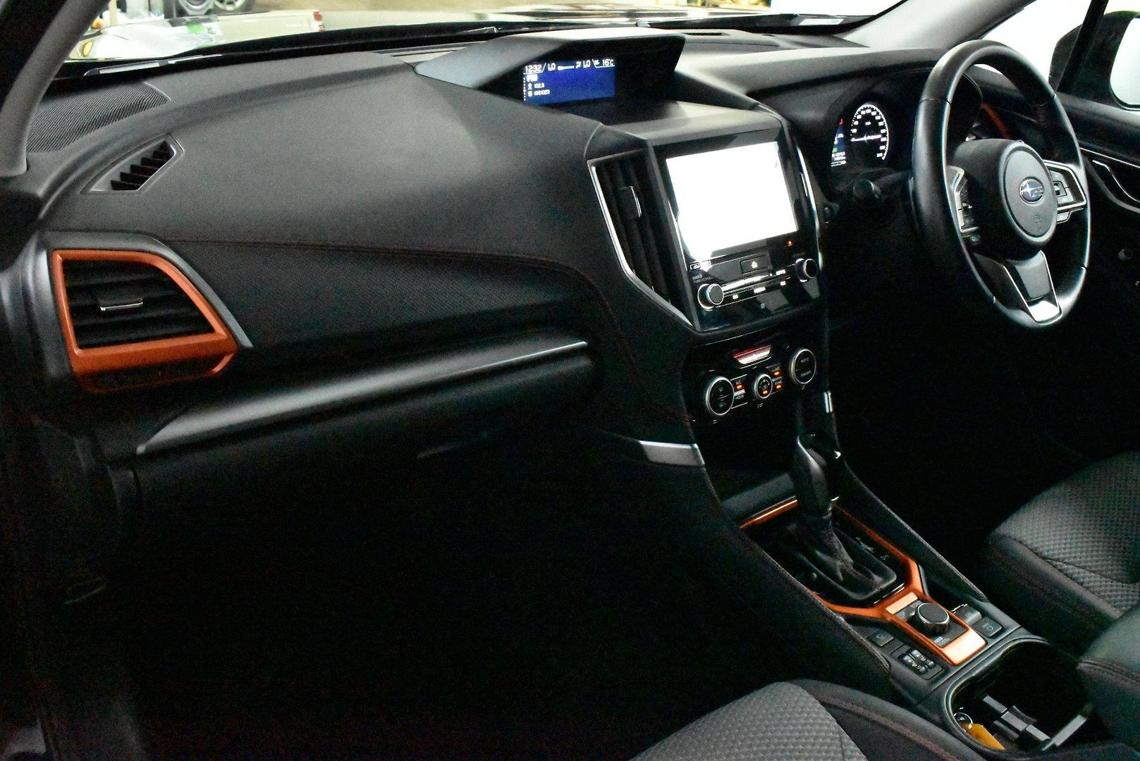 2020 Subaru Forester 25i Sport — photo 6