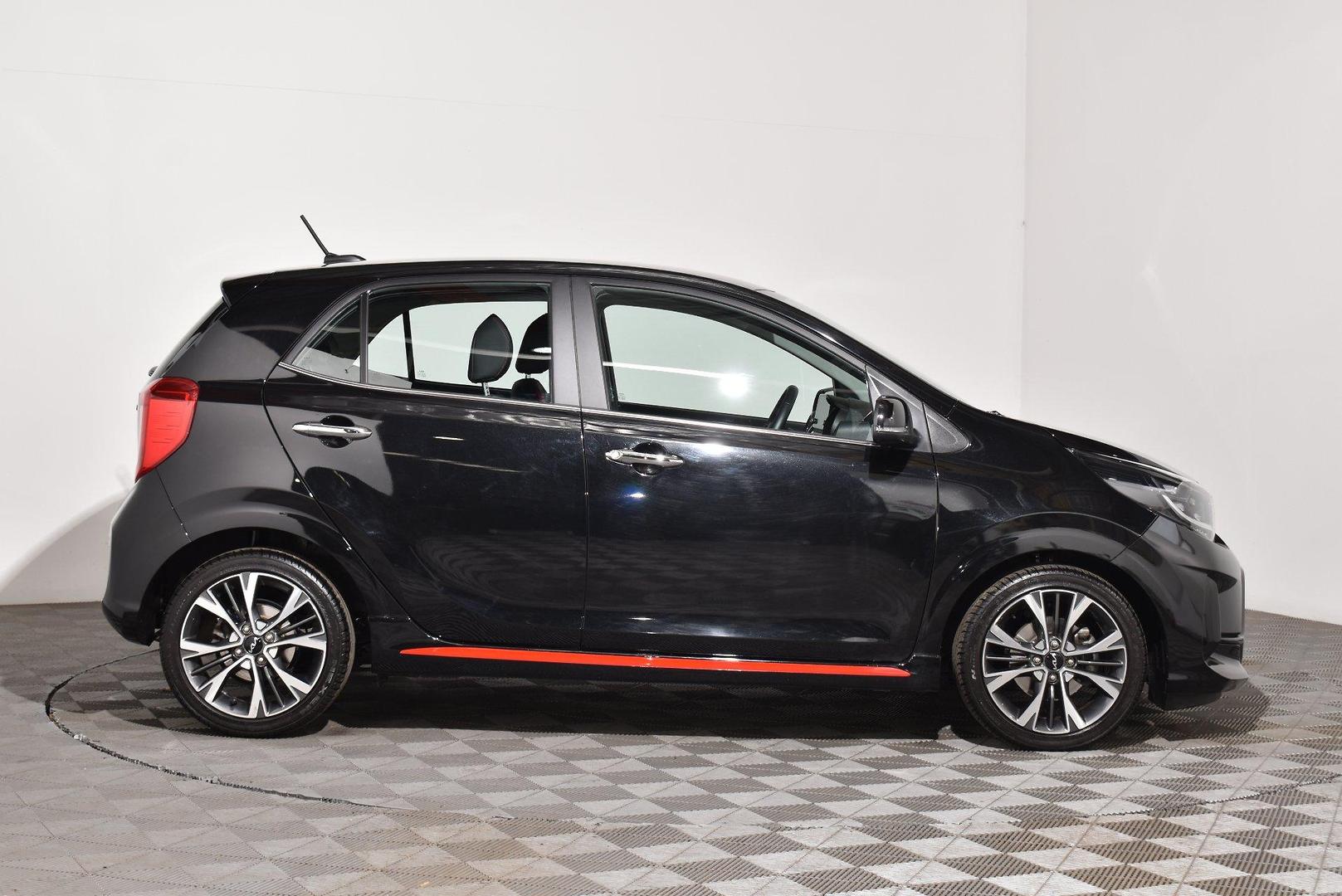 2021 Kia Picanto GTLine — photo 10